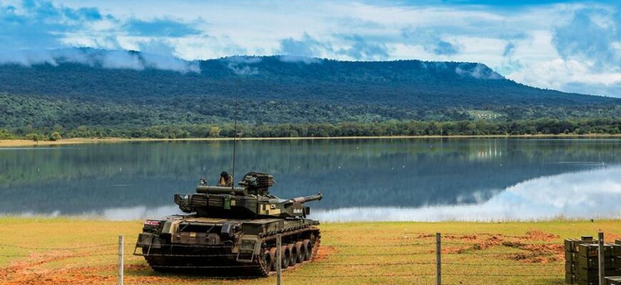 Таиланд потерял терпение - "Оплот" давят траками Т-90 и китайский VT4/MBT-3000