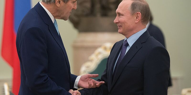 Stratfor: США и Россия близки к компромиссу по Украине и Сирии