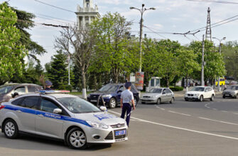 Власти просят крымчан не ездить на Украину из-за радикалов на границе