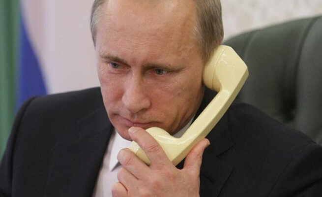 Владимир Путин поговорил с Обамой по телефону