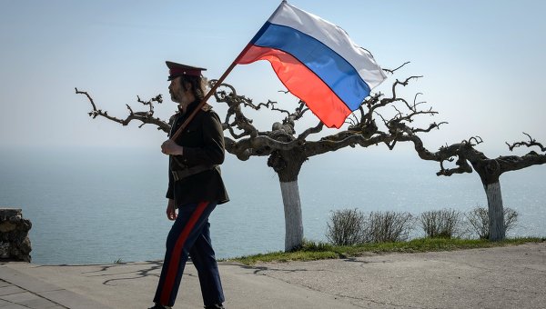В Крыму призвали Порошенко прекратить распоряжаться территорией России