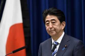 Премьер Японии в Сочи готовился к эпохе "после Обамы"