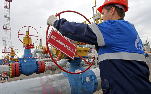 Вице-премьер Украины призвал жителей сел отказаться от газа