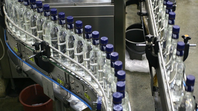 Цены на водку: в алкогольной индустрии творится форменный бардак