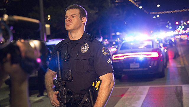 Бунт по-американски: пятерых полицейских расстреляли в Далласе