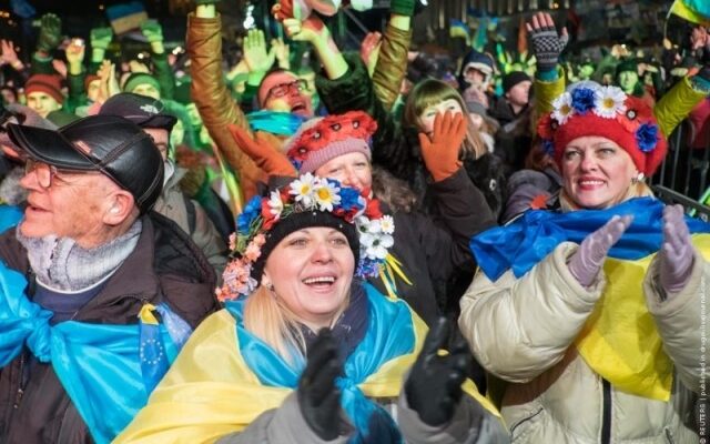 Украину разрушил не Порошенко и Яценюк, а сами украинцы