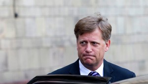 Майкл Макфол удалил твит с угрозой в адрес России