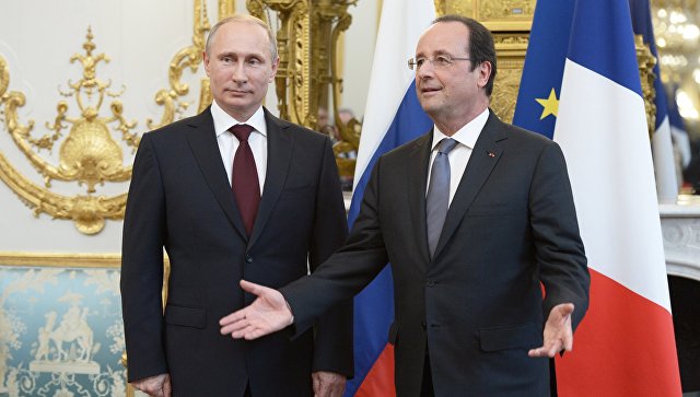 В Кремле назвали причину отмены визита Путина в Париж
