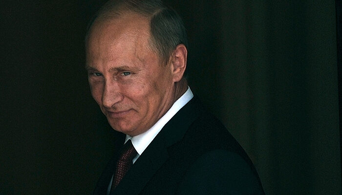 Русские просто озверели: Путин хочет проводить Обаму или встретить Клинтон?