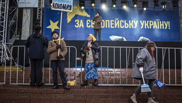 Украина на грани искусственного переворота, который поддержат извне