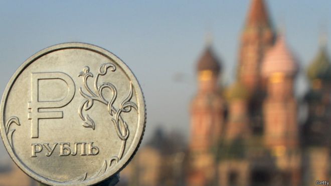 МВФ обрек Россию на спад или стагнацию. Кто победит?