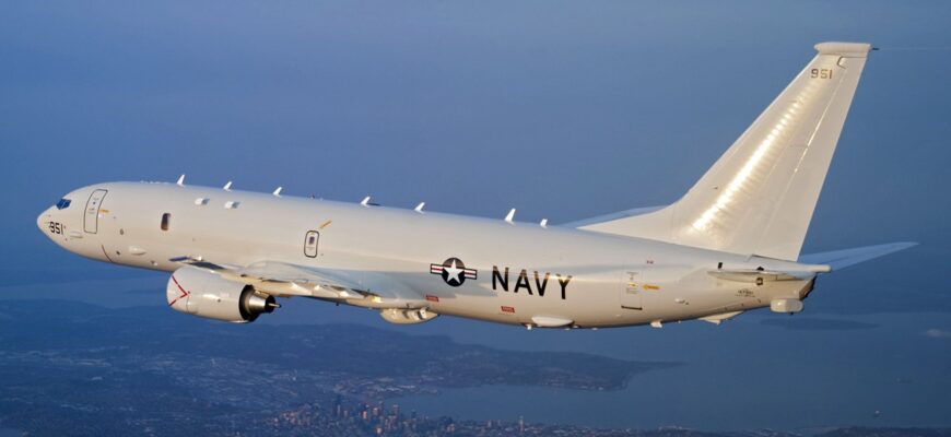 Противолодочный самолет США подлетел к кораблям ВМФ РФ в Средиземноморье