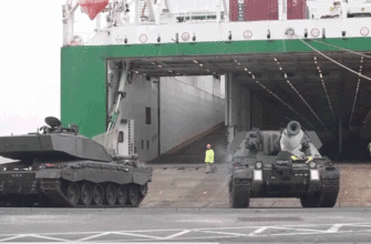 НАТО перебрасывает к границе с Россией сотни танков и солдат