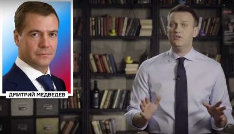 Битва за кресло премьера: снимут ли Медведева и посадят ли Навального?