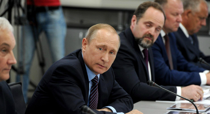 Что-то сильно сбоит: Путин вынужден управлять экономикой в ручном режиме