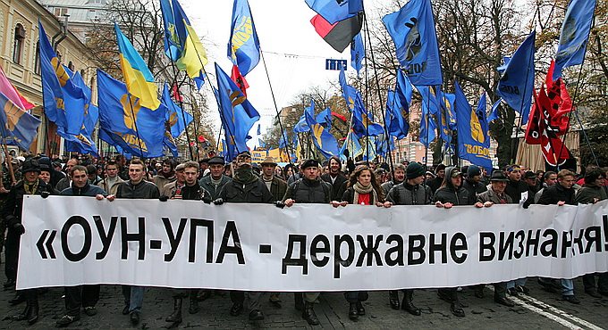 Не рой другому яму: Украина между маразмом и фашизмом