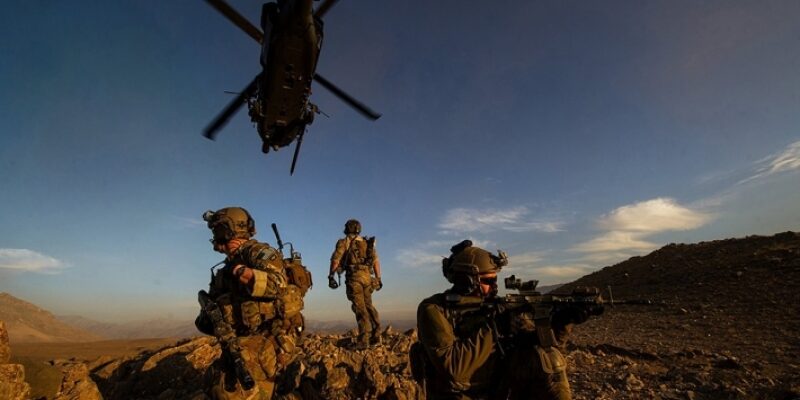 "Миссия улики": Что американский спецназ забыл под Дейр эз-Зор