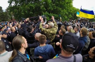 Власти Украины мстят за «Марш Победы» и Красное знамя