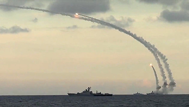 Российские корабли атаковали "Калибрами" объекты ИГИЛ в районе Пальмиры