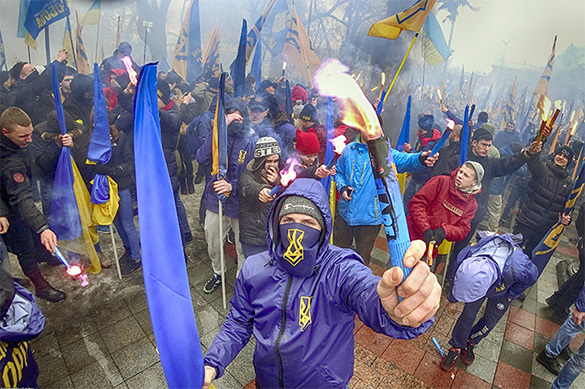 Украинский фашизм: мир наконец начал что-то подозревать