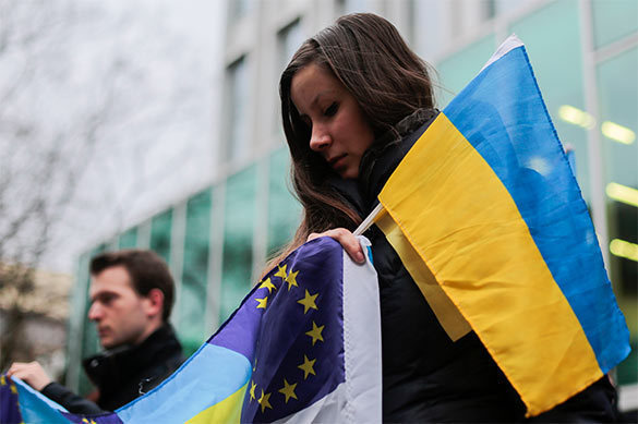 Запад одержал полную информационную победу над народом Украины