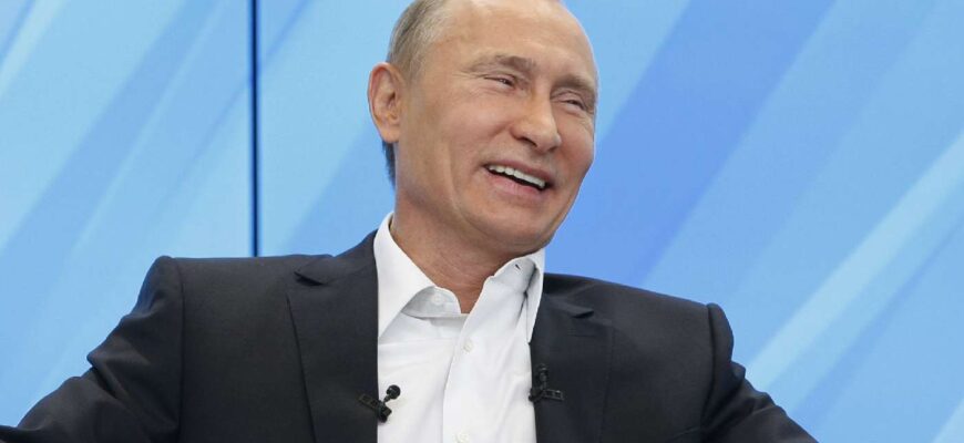 Вопрос американской журналистки рассмешил Путина: «А мы тут причем?»
