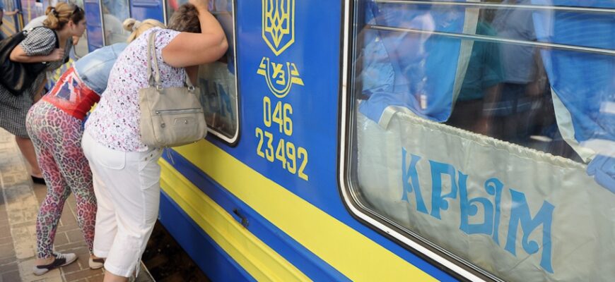 Понаехали: Крым «кишит» голодными украинцами