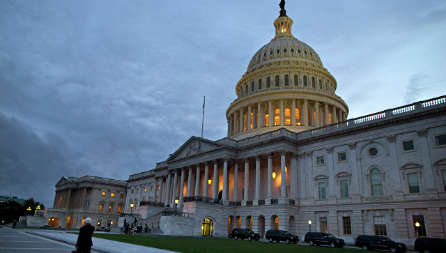 Сенат США принял закон об антироссийских санкциях