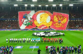 Российские футбольные фанаты встретили британских подарками