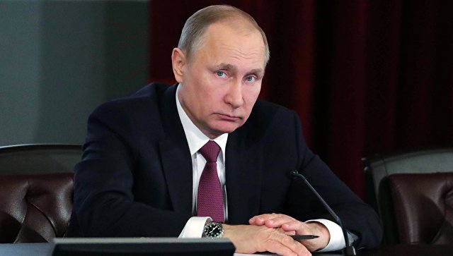 Newsweek: судя по активности в интернете, Путин никуда не уйдёт до своего столетия