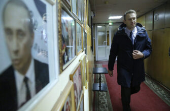 Путин назвал проколом США ставку на Навального