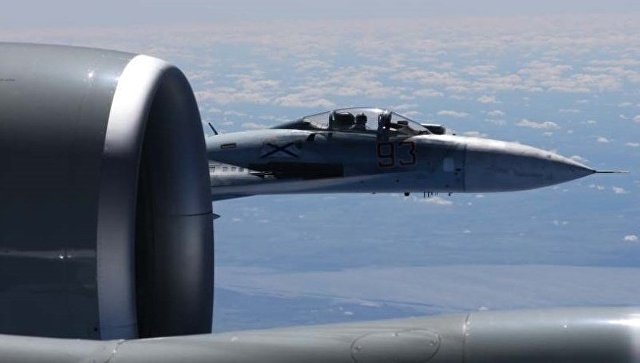 Минобороны РФ советует ВВС США не летать у российских границ