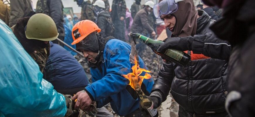 «Не стреляйте, тут свои!» О чем молчит официальный Киев в «деле Майдана»
