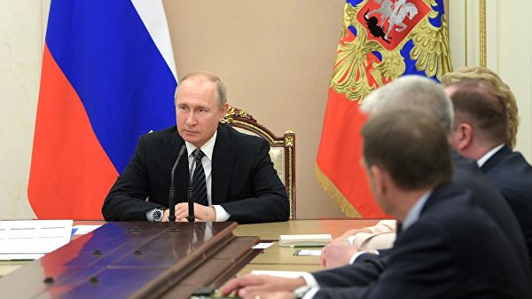 Владимир Путин упростил получение гражданства