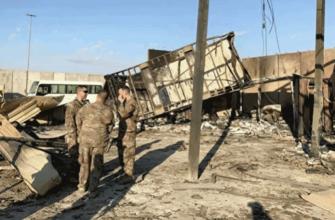 Последствия ракетного удара по авиабазе Айн аль-Асад на западе Ирака