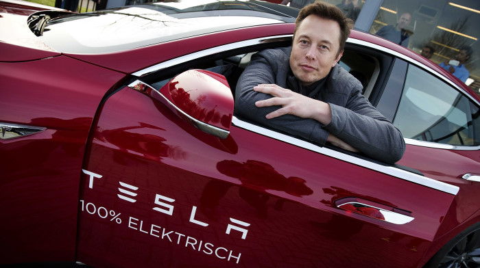 Основатель и генеральный директор Tesla Motors (TSLA) Илон Маск на презентации Model S в Германии