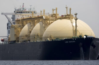 LNG танкер Sakura.