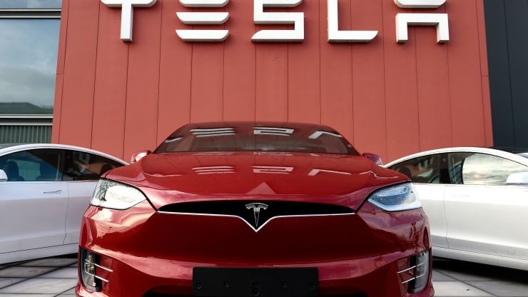 Американцы покупают не электромобили, а Tesla. Но это скоро изменится