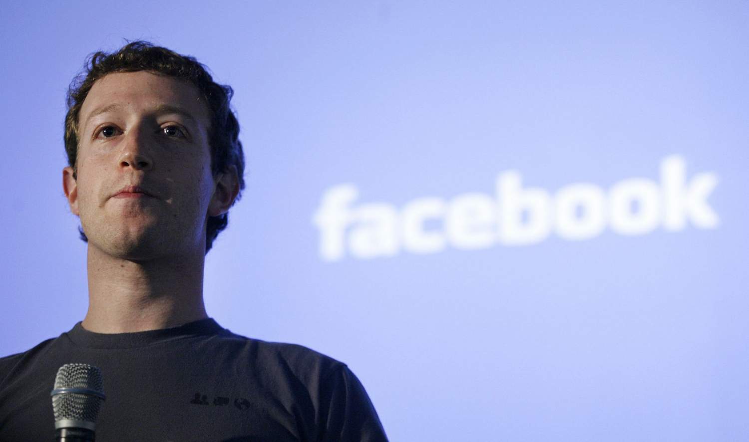 Facebook меняет название компании на "Мета"