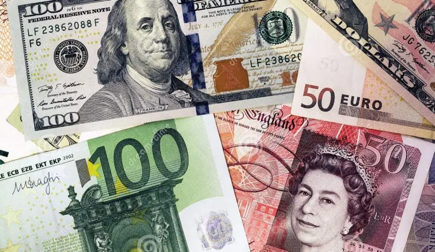 Доллар США, евро и британский фунт на бирже теперь можно купить только с комиссией 30% 