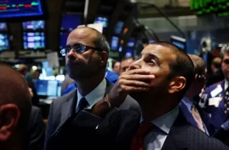 Dow Jones и Nasdaq терпят крупнейший разгром на фоне обвала акций технологических корпораций США