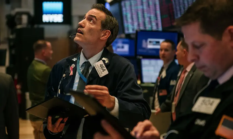Dow Jones +1,88% прервал шестидневную серию потерь. Почему акции Apple упали против рынка
