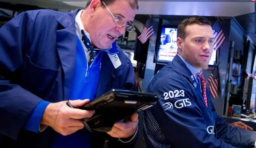 Dow Jones и S&P 500 так и не поняли как впервые в истории медвежий рынок "закончился" до наступления рецессии