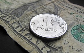 "Запрети черный вывоз капитала – и доллар в России упадет"