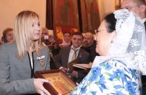 Белеет Крым, как парус одинокий. На радость новым "Романовым"