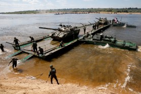 Чешские журналисты сомневаются в силе армии России