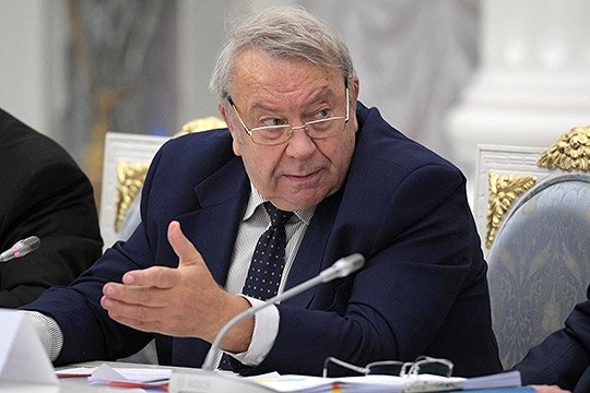 На почтенного академика ВладимираФортова было жалко смотреть