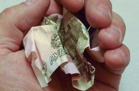 России пророчат дефолт, нищету и обвал рубля. Верить ли?